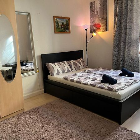 Unterkunft In Stuttgart Buitenkant foto
