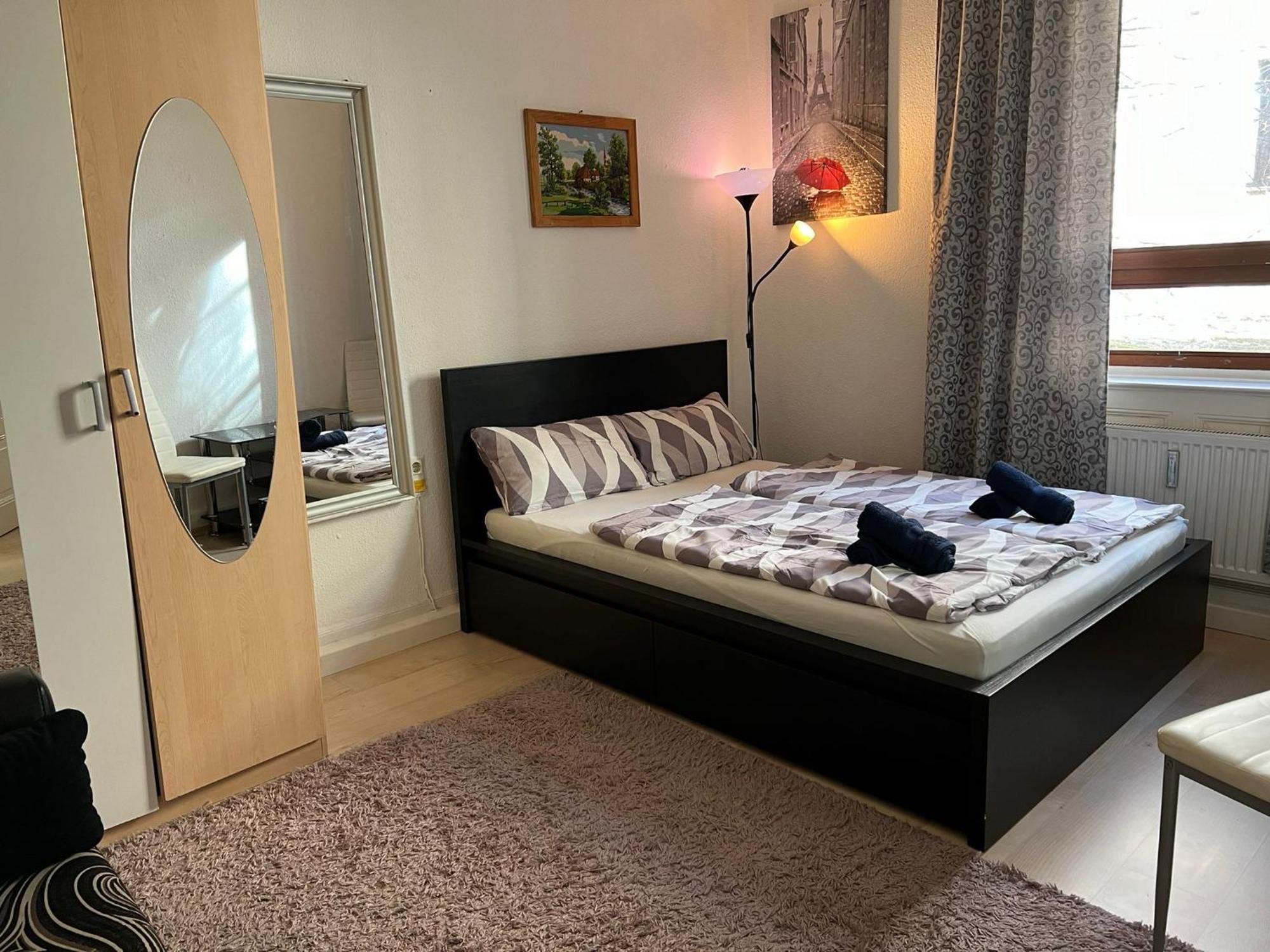 Unterkunft In Stuttgart Buitenkant foto